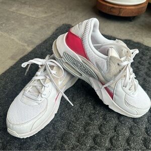 Nike AirMax 90 in pink and white womens size 7